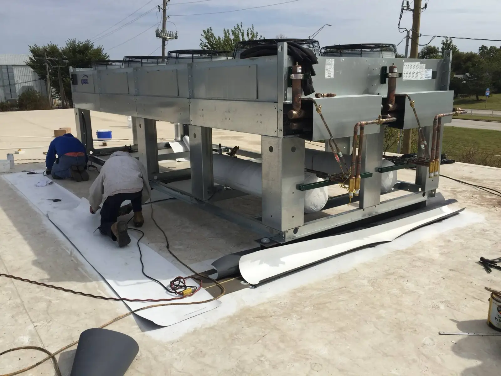 Flashing a rooftop unit curb at Crystal City